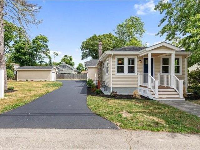 House for sale in Barrington, Rhode Island
