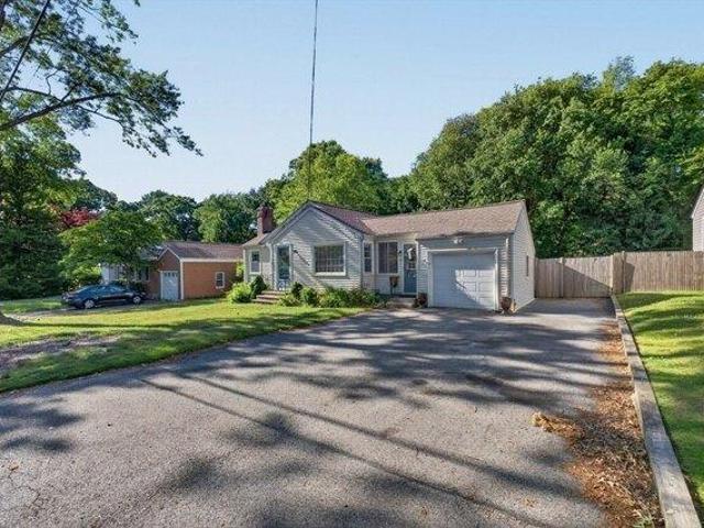 House for sale in Bay Spring, Barrington