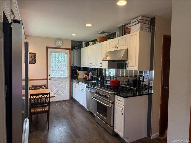 House for sale in Bohemia, New York