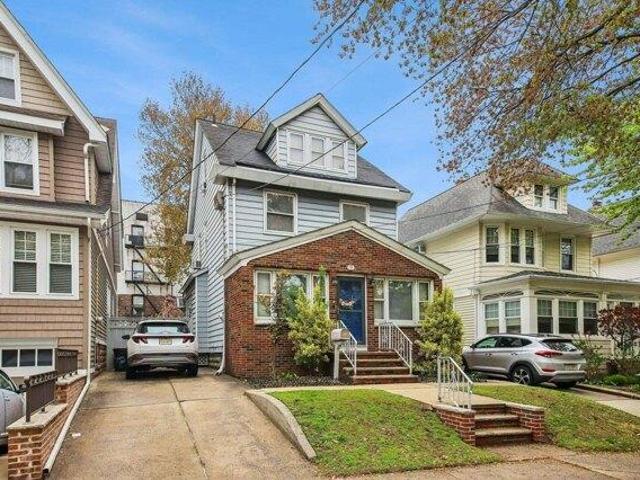 House for sale in Hudson, New Jersey