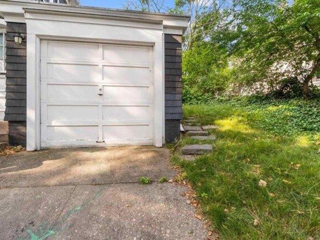 House for sale in Bayonne, Hudson County