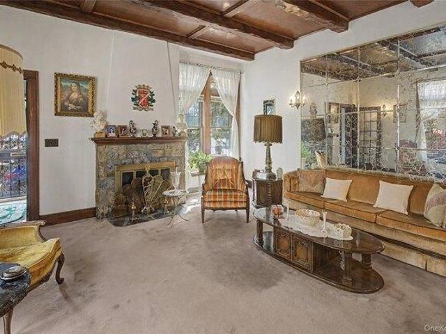 House for sale in Queens, Arverne