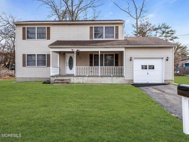 House for sale in Beachwood, New Jersey