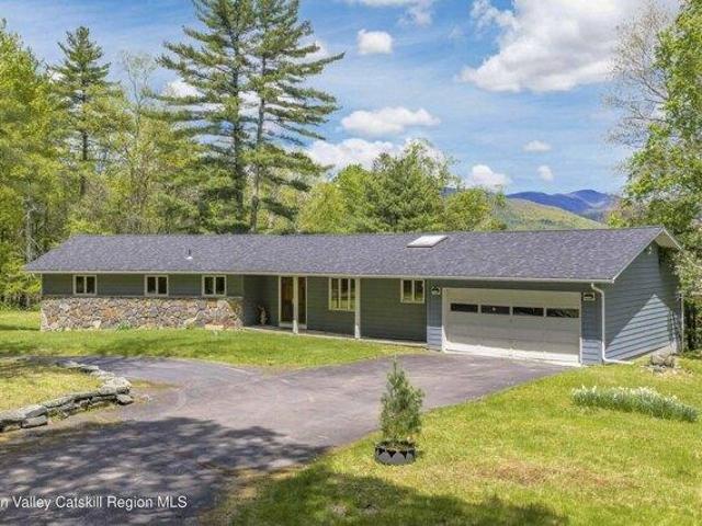 House for sale in Bearsville, New York