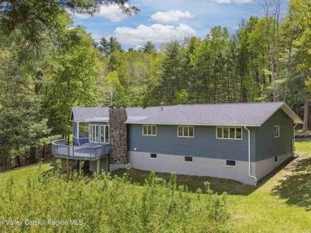 House for sale in Bearsville, New York