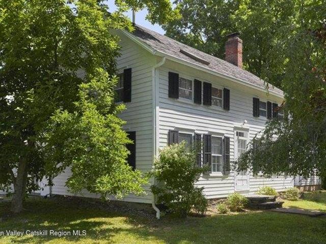 House for sale in Bearsville, New York