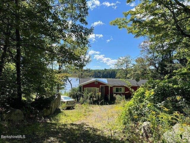 House for sale in Becket, Berkshire County