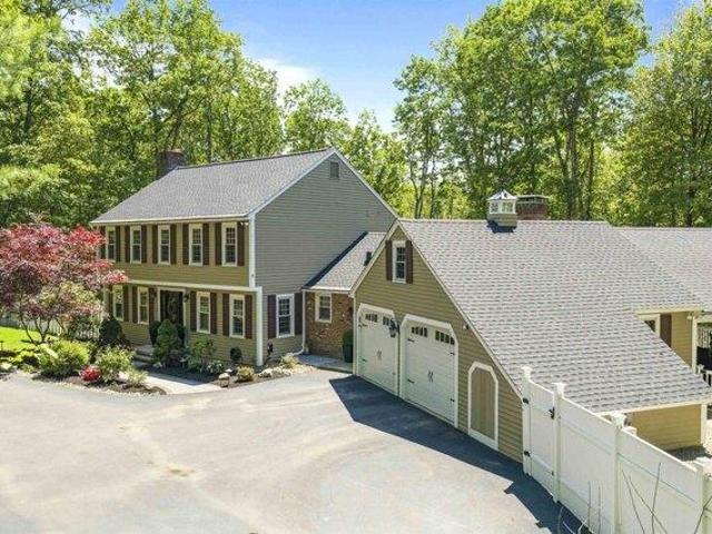 House for sale in New Hampshire