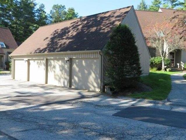 House for sale in Bedford, Hillsborough County