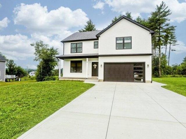 House for sale in Belchertown, Hampshire County