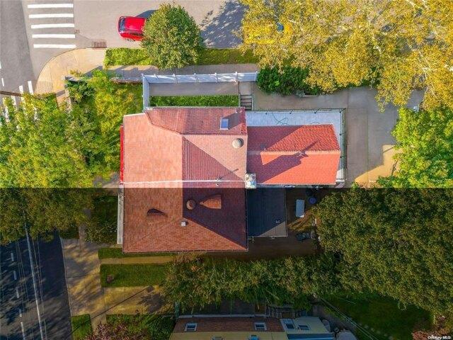 House for sale in Queens, Arverne