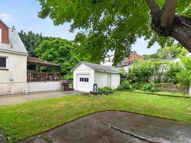 House for sale in Belleville, New Jersey