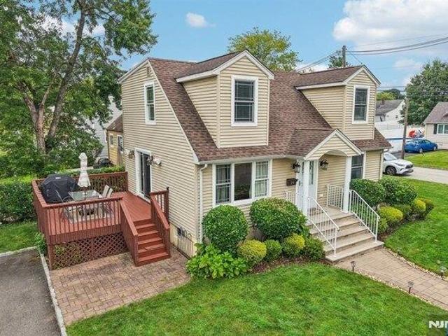 House for sale in Belleville, New Jersey