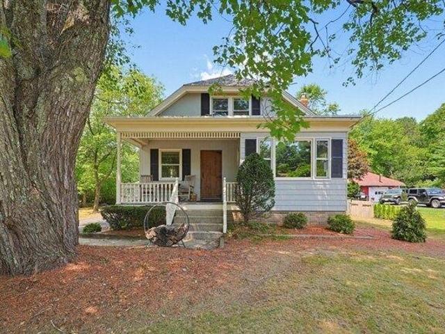 House for sale in Bellingham, Massachusetts