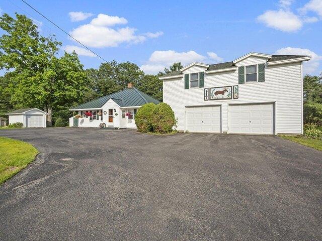 House for sale in Maine