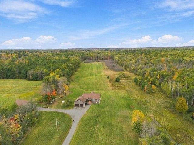 House for sale in Benton Falls, Benton