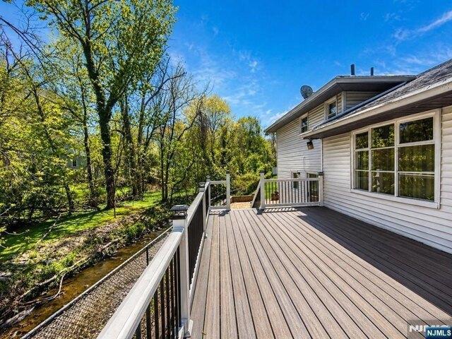 House for sale in Bergenfield, New Jersey