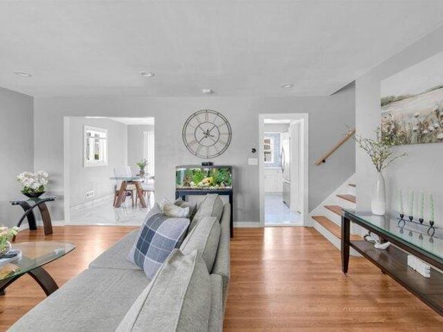 House for sale in Bergenfield, New Jersey