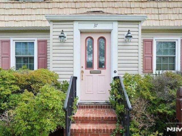 House for sale in Bergenfield, Bergen County
