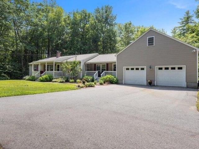 House for sale in Berwick, Maine