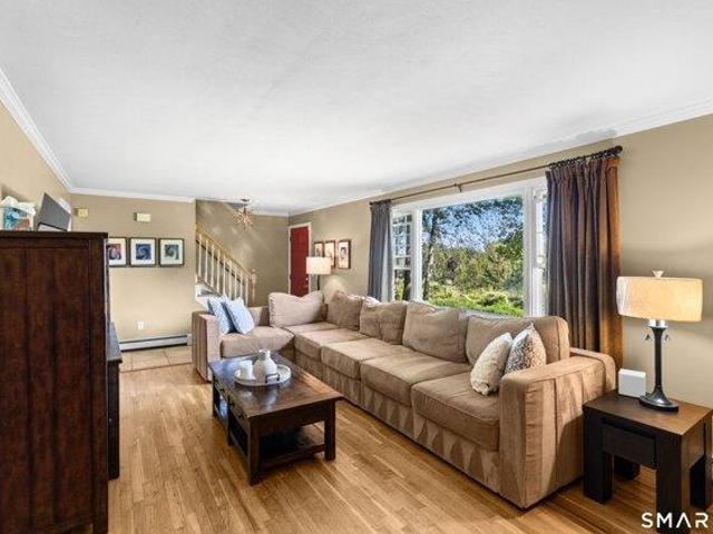 House for sale in Chimney Heights, Bethel