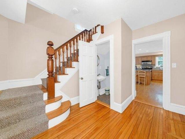 House for sale in Rial Side, Beverly