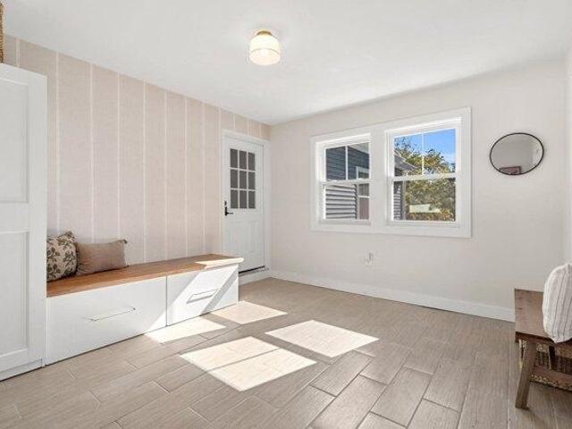 House for sale in Beverly, Essex County