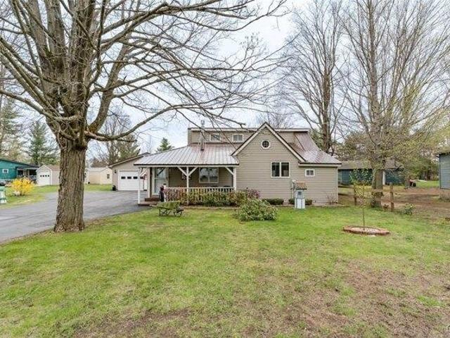 House for sale in Black River