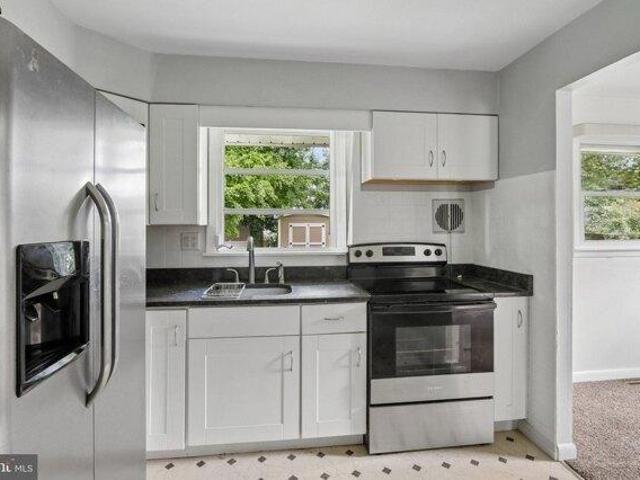 House for sale in Turnersville, New Jersey