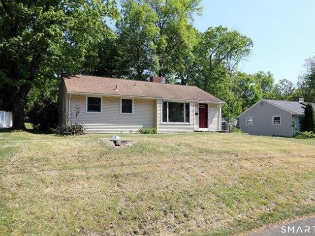 House for sale in Bloomfield, Connecticut