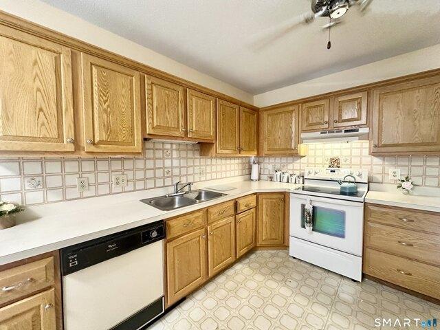 House for sale in Bloomfield, Connecticut