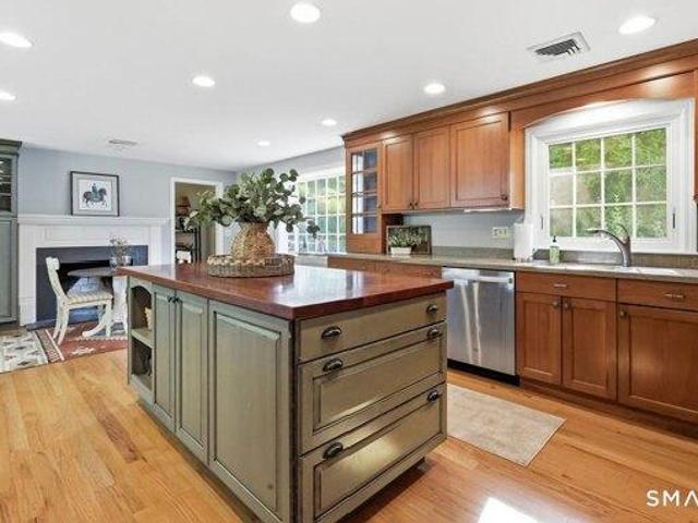 House for sale in Bloomfield, Connecticut
