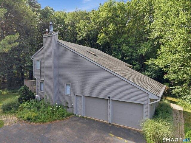 House for sale in Bloomfield, Connecticut