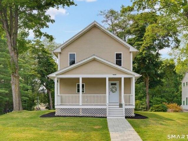 House for sale in Bloomfield, Connecticut