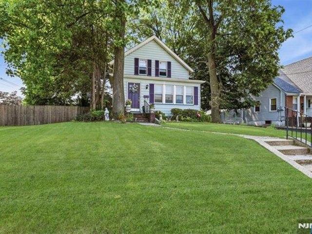 House for sale in Bloomfield, New Jersey