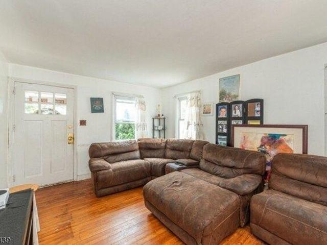 House for sale in Bloomfield, New Jersey
