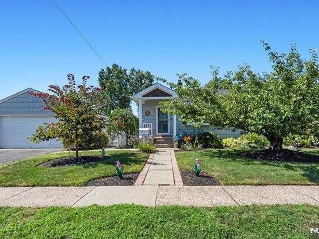 House for sale in Bloomfield, New Jersey