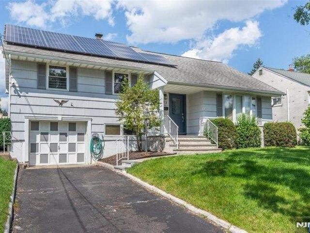 House for sale in Bloomfield, New Jersey