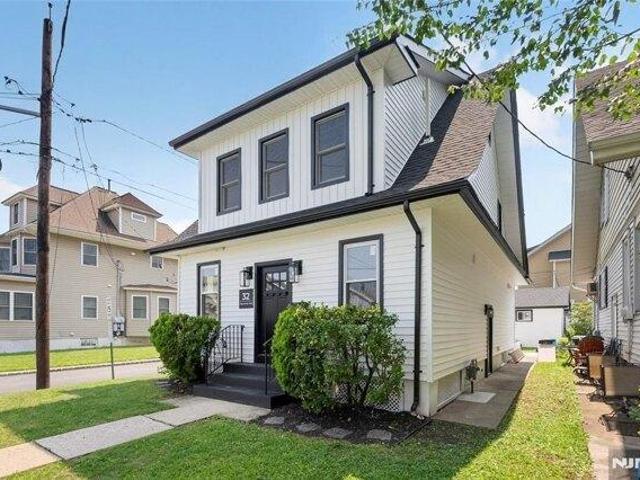 House for sale in Bloomfield, New Jersey