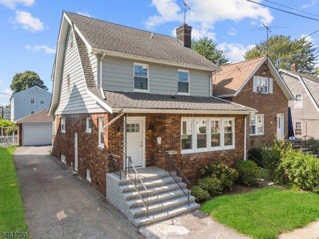 House for sale in Bloomfield, New Jersey