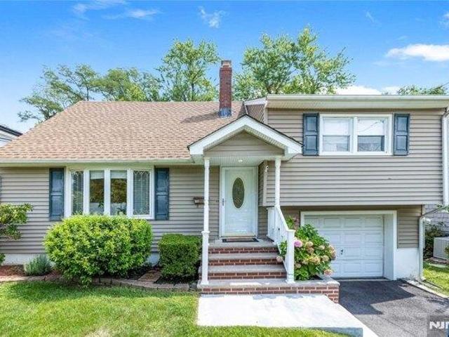 House for sale in Brookdale, Bloomfield