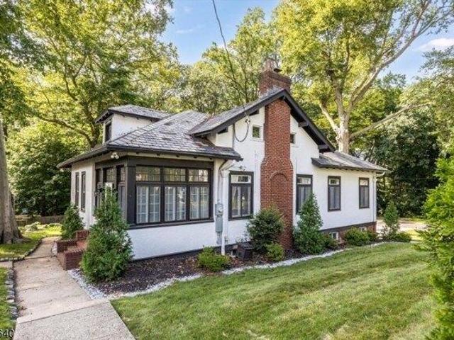 House for sale in Bloomfield, Essex County