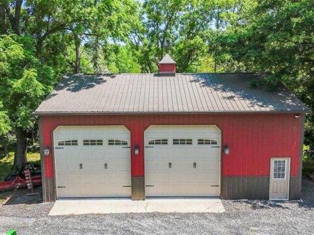 House for sale in Bloomingburg, New York