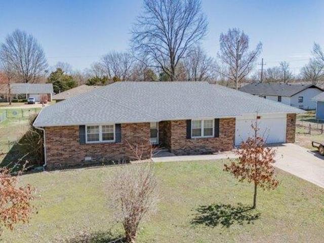 House for sale in Bolivar, Missouri