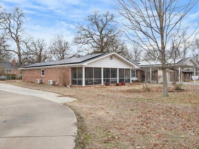 House for sale in Bolivar, Missouri
