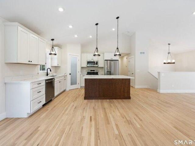 House for sale in Bolton, Capitol Planning Region