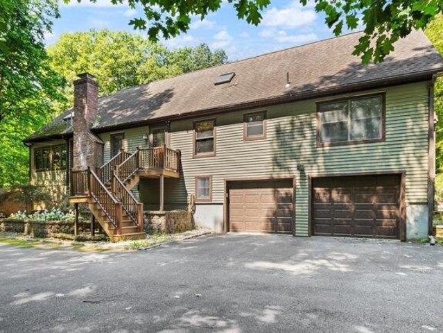 House for sale in Bolton, Massachusetts