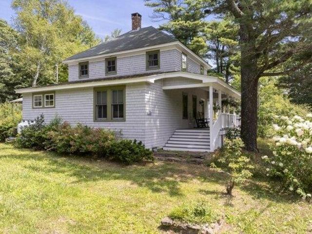 House for sale in Boothbay Harbor, Maine