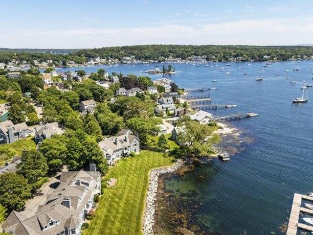 House for sale in Boothbay Harbor, Maine