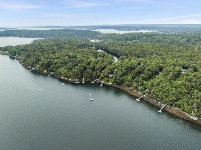 House for sale in Boothbay Harbor, Maine